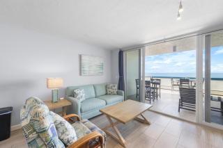 Unmatched beachfront condo with roomy balcony and pool - 7