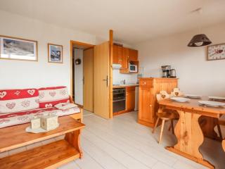 Appartement près des pistes avec WIFI gratuit et balcon - FR-1-275-133 - 3