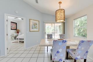Couples Getaway Near Historic Downtown Venice! - 3