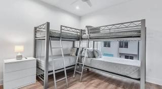 Luxury Five Bedroom Townhome with Rooftop Deck - 2