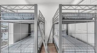 Luxury Five Bedroom Townhome with Rooftop Deck - 1