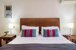 Elegant lodging steps away from Costanera Center - 9