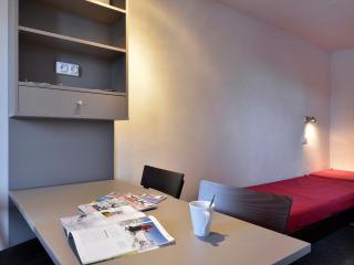 Studio rénové 4 pers · Pied des pistes · Balcon · Animaux admis - FR-1-181-1991 - 2