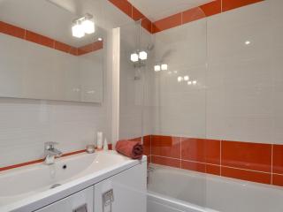 Appartement rénové, centre station, balcon, animaux admis - FR-1-181-2340 - 2