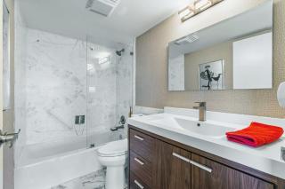 Oceanfront Three Bedroom Condo with Panoramic View - 4