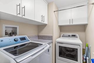 Oceanfront Three Bedroom Condo with Panoramic View - 2