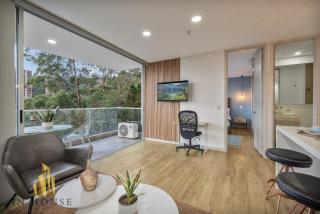 Urban 701 - Relaxing apt w/ pool, jacuzzi & gym - 4
