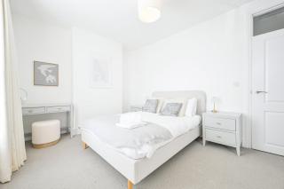 The Grove by Tŷ SA - 6