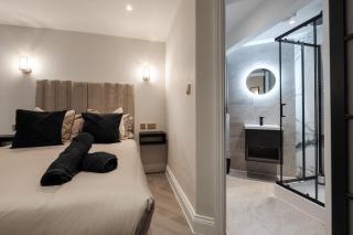 Entire Aparthotel Bold St 8 Apartments - 8