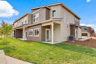 Modern 3BR Home in Meridian - King Suite - Comfort - 8