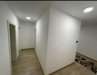 Apartament - 9