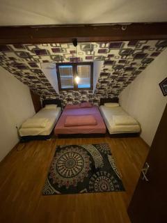 House in Center - 4