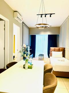 UK Suites Axon KL - 0