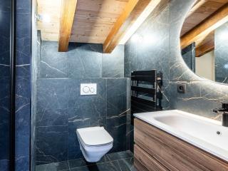 Demi-chalet haut de gamme 3 chambres à La Clusaz avec vues superbes - FR-1-459-243 - 1