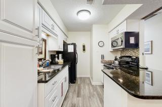 Quiet coastal escape within walking distance to beach with shared pool - 3