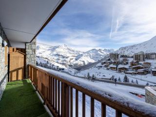 Appartement Prestige 3 Pièces au Pied des Pistes avec Balcon et Parking - FR-1-502-585 - 3