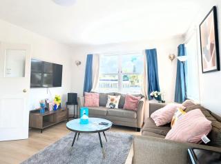 5 bedrooms, your getaway starts here - 8