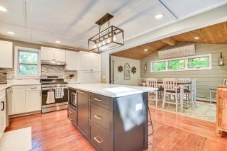 Hike, Leaf-Peep, Ski Hideaway with Private Hot Tub! - 3