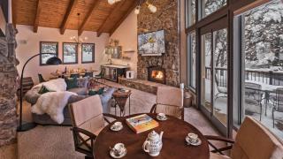 Glacier Lodge - East - 5