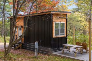 Riverside Tiny House with hot tub near Stowe - 2
