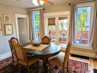 House on Hill Street - 5