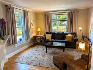 House on Hill Street - 7