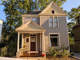 House on Hill Street - 0