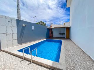 Apto no pavimento superior com 2 quartos (ambos com ar)com vista para o mar e internet privada 300MBPS. a aproximadamente 900m da praia de Taperapuã (Axé Moi), Residencial Vista Bela condomínio com piscina e área gourmet. - 1