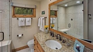 Right-O-Way Chalet - 3