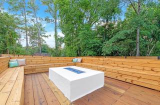 Brand New Cozy FirePit Home Near Fort Moore - 1