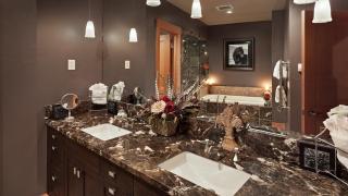 Sunshine Peak Chalet - 5