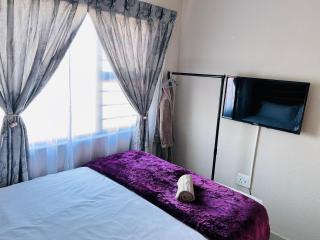 Dubai guest house - 9