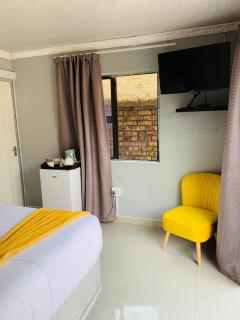 LINGAS inn - 4