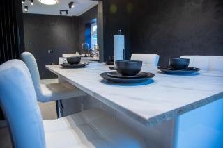 Villa Emma - Modern Bungalow with EV Point, Free Parking & Workspace - 0