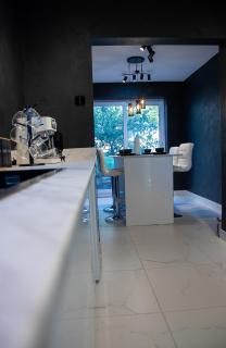 Villa Emma - Modern Bungalow with EV Point, Free Parking & Workspace - 6