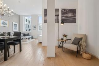 Charming Retro-Modern Apartment in Centrum North - 8