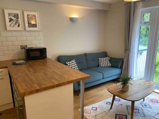 Beautiful 1 Bedroom Flat Close to the City Centre - 4