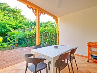 Charmante Villa "Coquelicot" à Orient Baie, Proche Plage et Commerces, Confort et Détente Garantis - FR-1-734-10 - 2