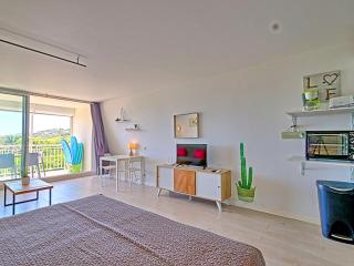 Studio "La vie est belle" - Piscine, Plage d'Orient Baie, Confort et Calme à Mont Vernon - FR-1-734-17 - 3