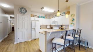 Emerald Waters 0101 - 4