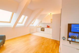 Central Skylight Suites 16 - 3