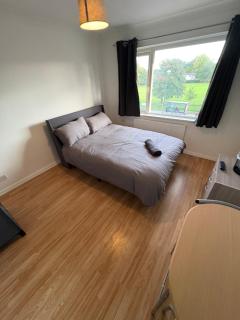 Cosy room 2 Gatwick - 6