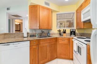 Tranquil Pond Oasis - Coastal2 - 4