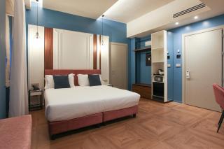 The FLOOR - 5