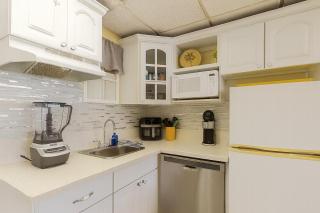 Beachfront Escape Pool Decks Jacuzzi Tub - 4