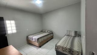 1 km from the airport and 3 km from the city park - 1