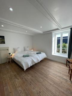 Grande maison 20 min plage, 14 personnes, 5 SDB, literie grand confort - 7