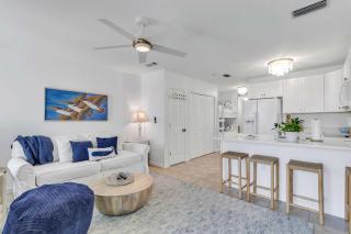 Grand Caribbean 201- One bedrooms sleeps 6 w bunks - 7