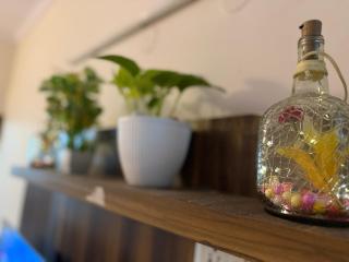 Comfort Stay near CyberHub - 300 Mbps WiFi - 1BHK - 6