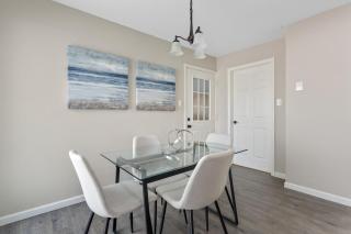 Spacious 4-bedroom house in Prime Location - 2